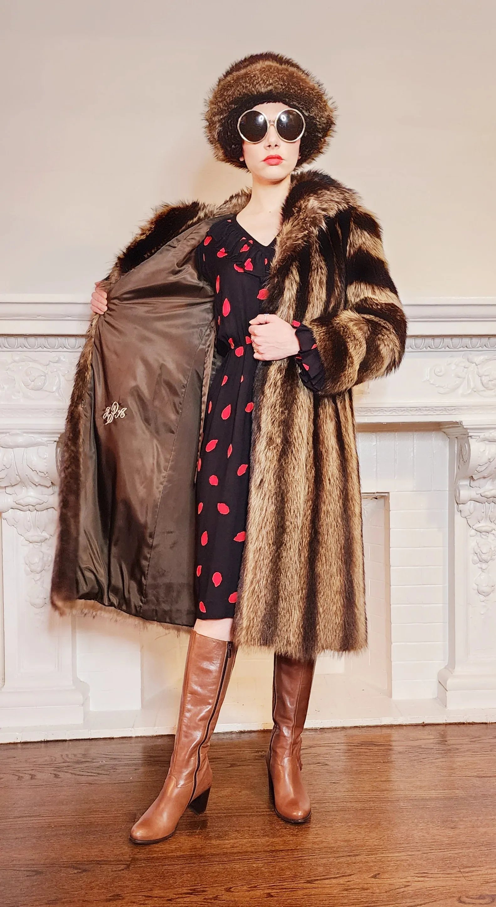 80s 70s Long Raccoon Fur Coat with Large Collar by Tibor Furs Small