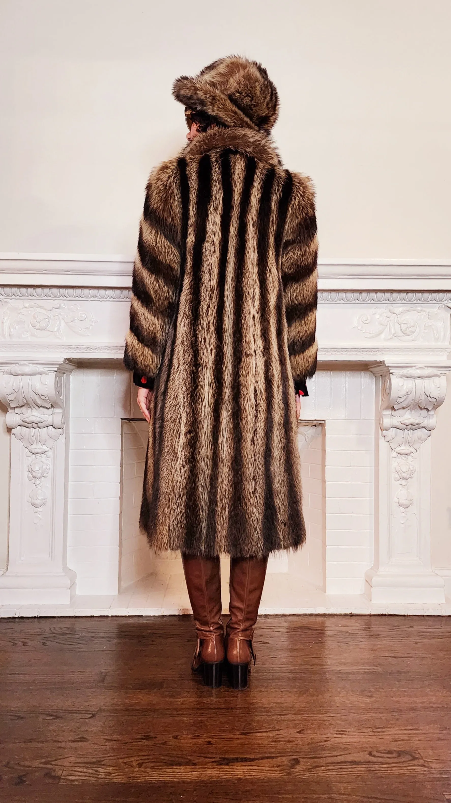 80s 70s Long Raccoon Fur Coat with Large Collar by Tibor Furs Small