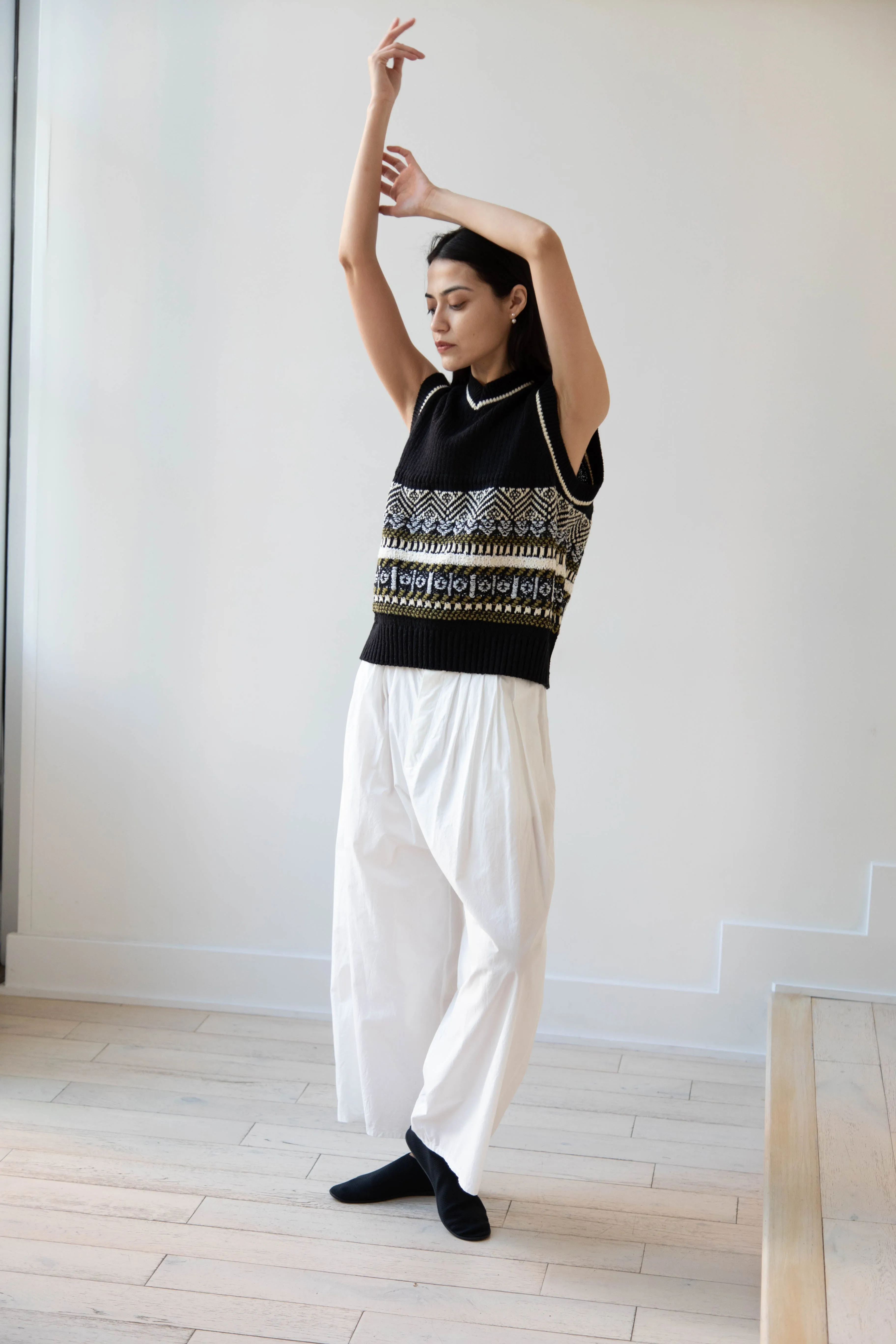 Aseedonclöud | Family Traditions Knit Vest in Black