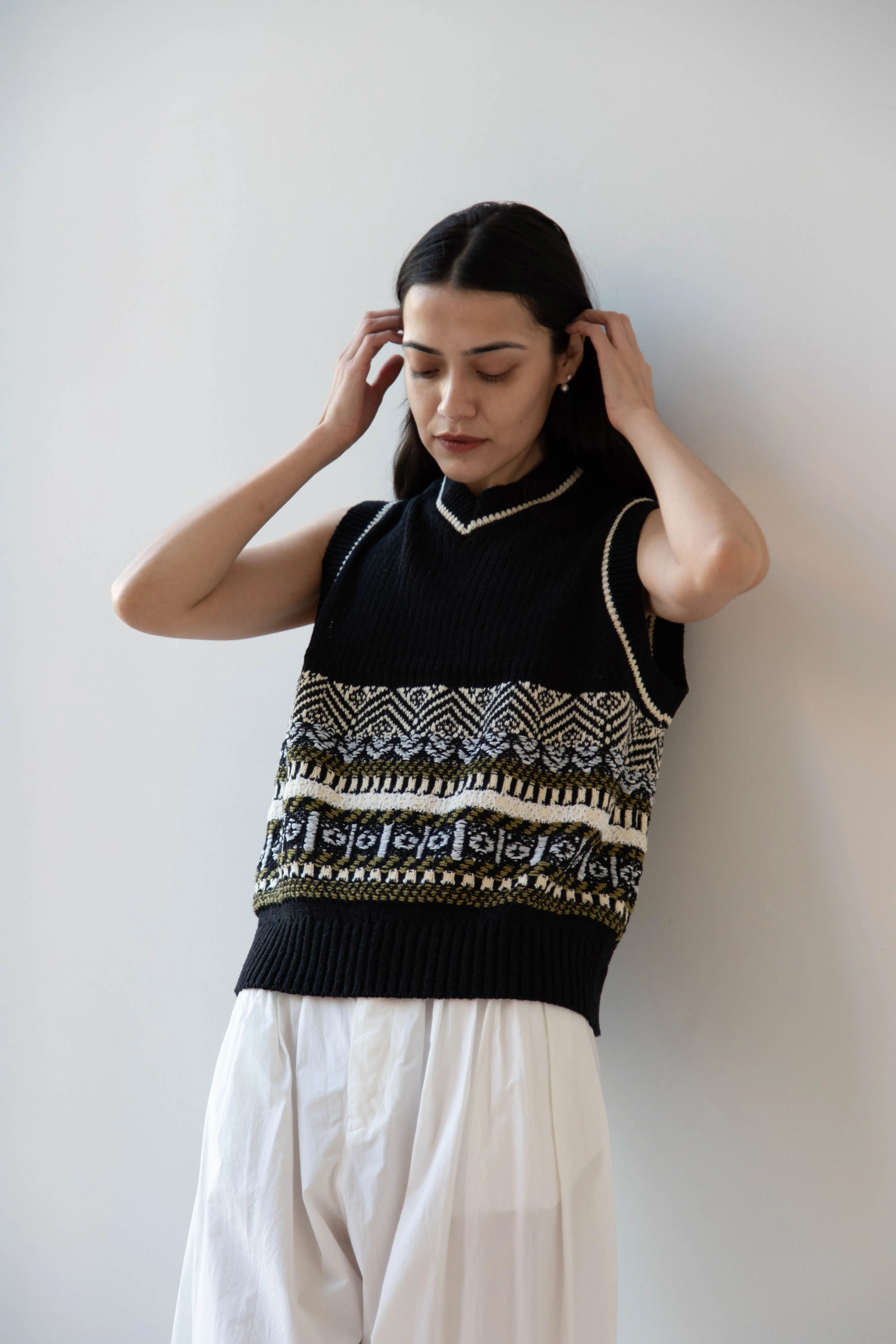 Aseedonclöud | Family Traditions Knit Vest in Black