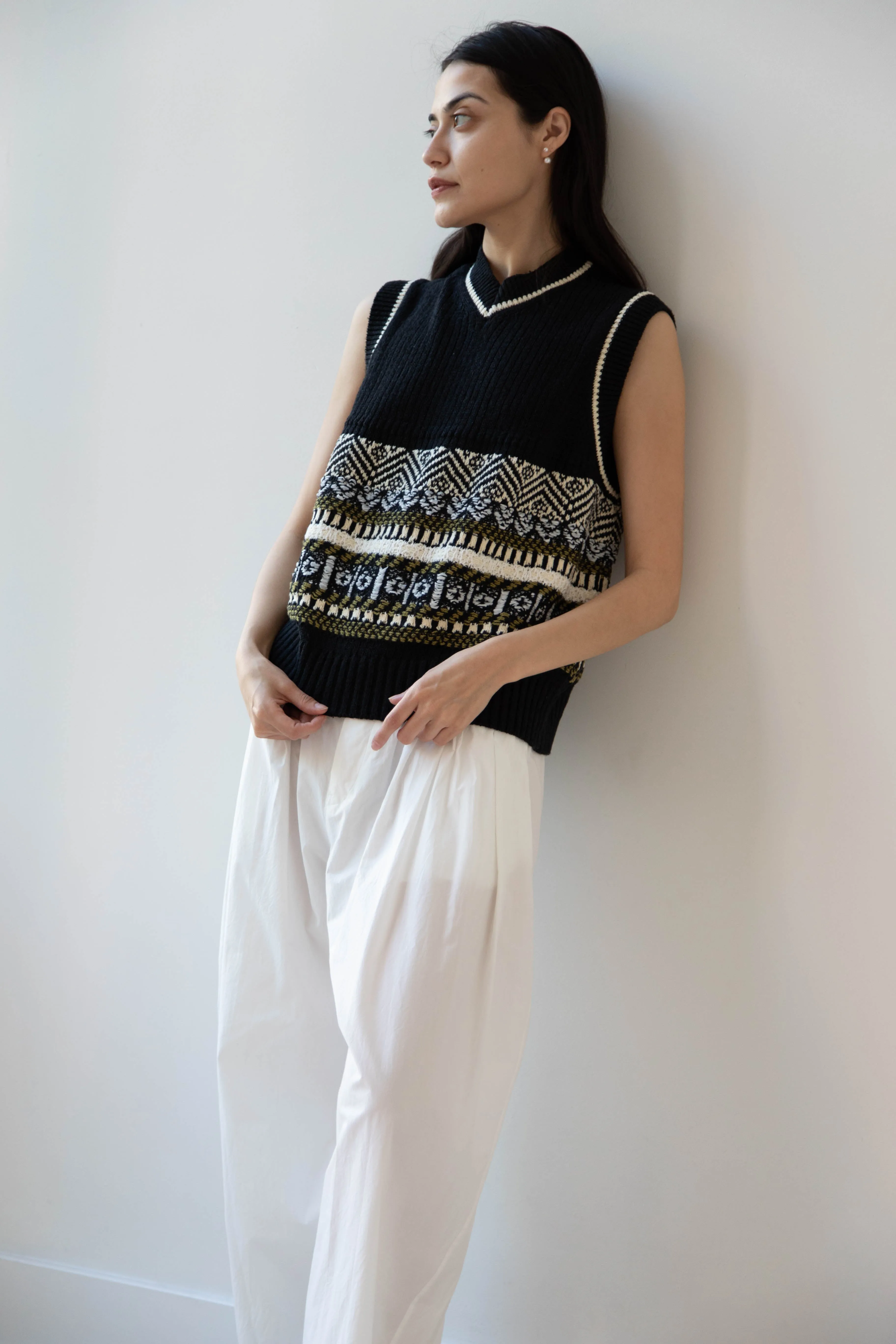Aseedonclöud | Family Traditions Knit Vest in Black