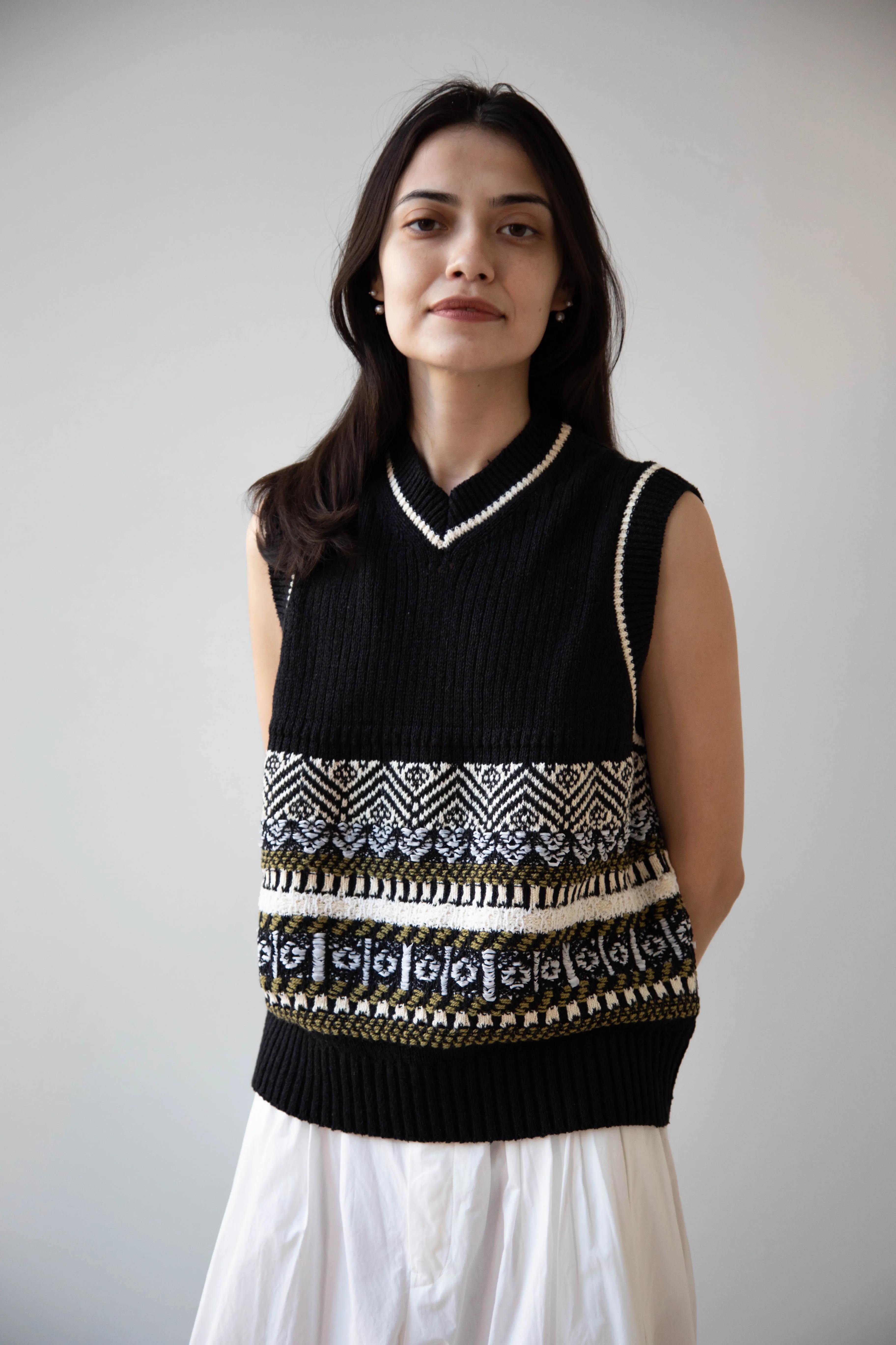 Aseedonclöud | Family Traditions Knit Vest in Black