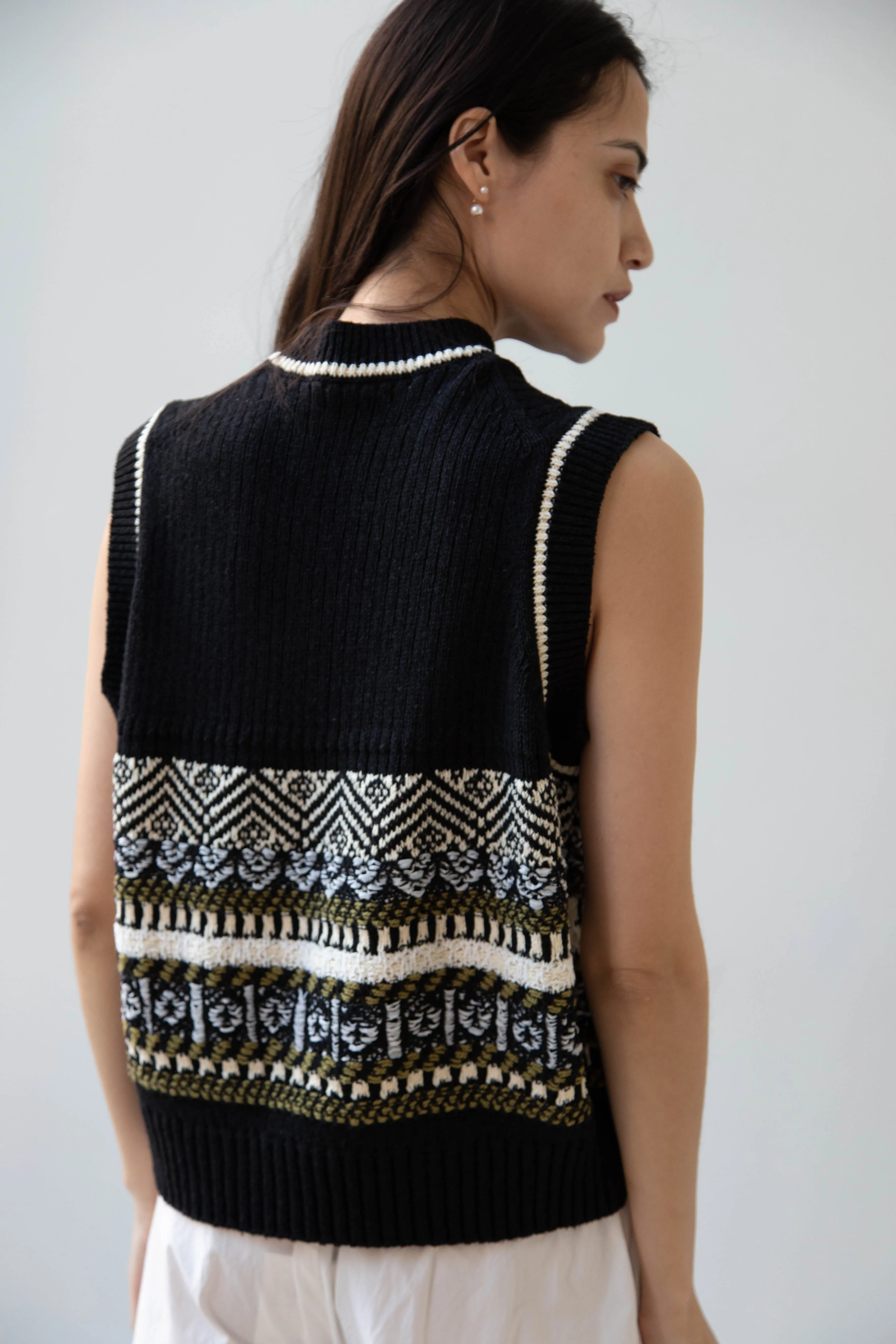 Aseedonclöud | Family Traditions Knit Vest in Black
