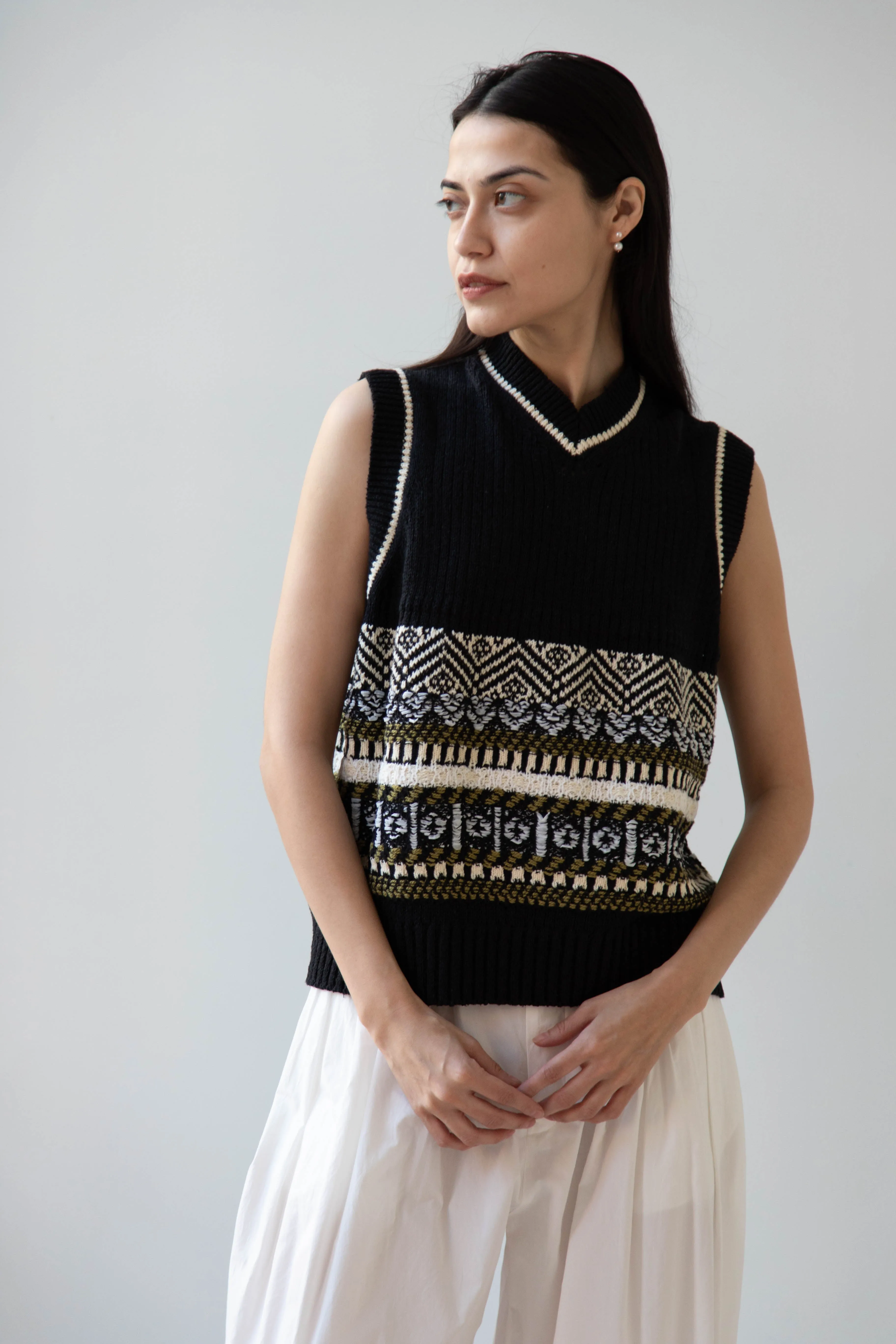 Aseedonclöud | Family Traditions Knit Vest in Black