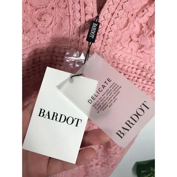 Bardot NWT Blush Pink Morgan Front Slit Lace Sleeveless Cocktail Sheath Dress