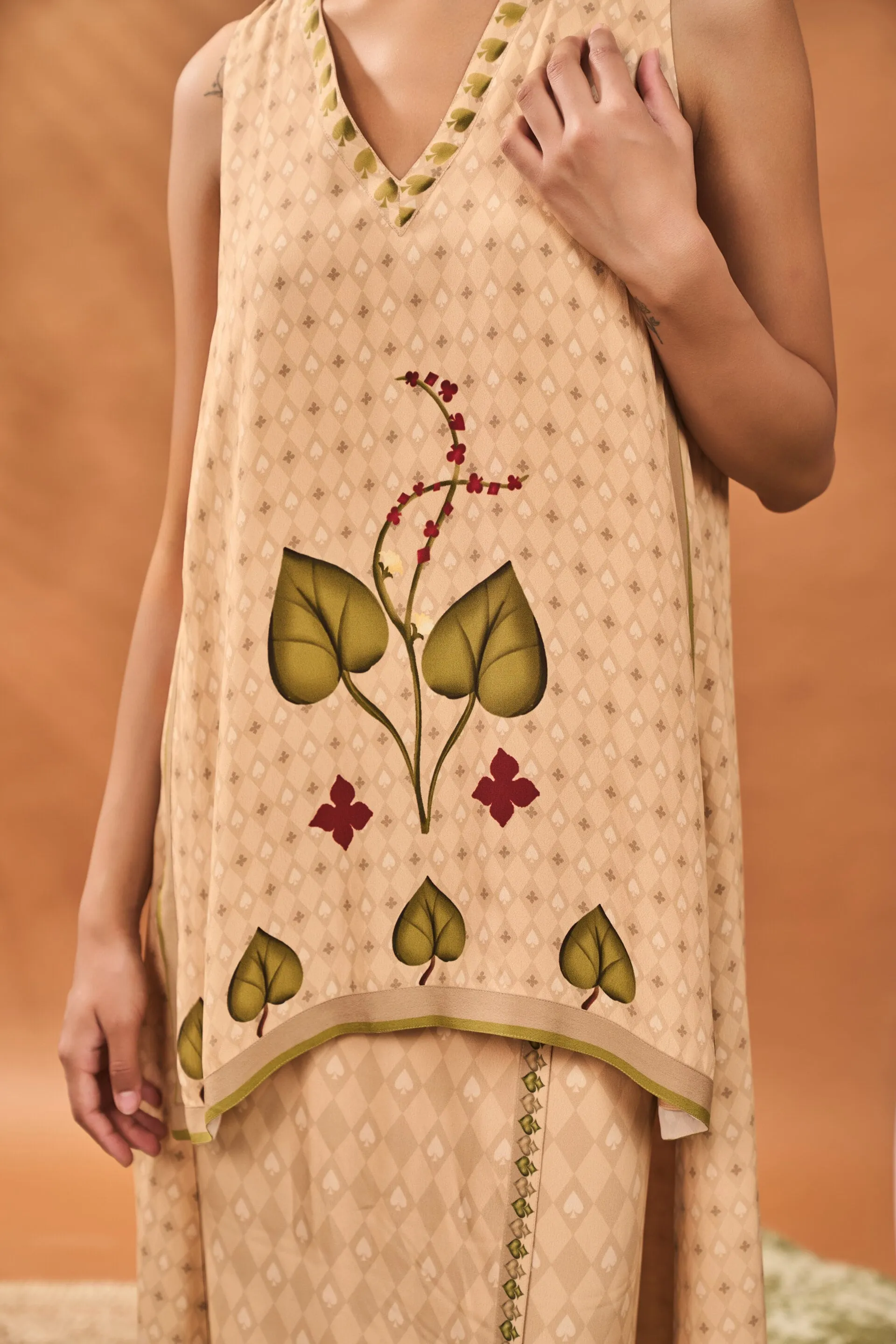Beige Clover Checks Fusion Set