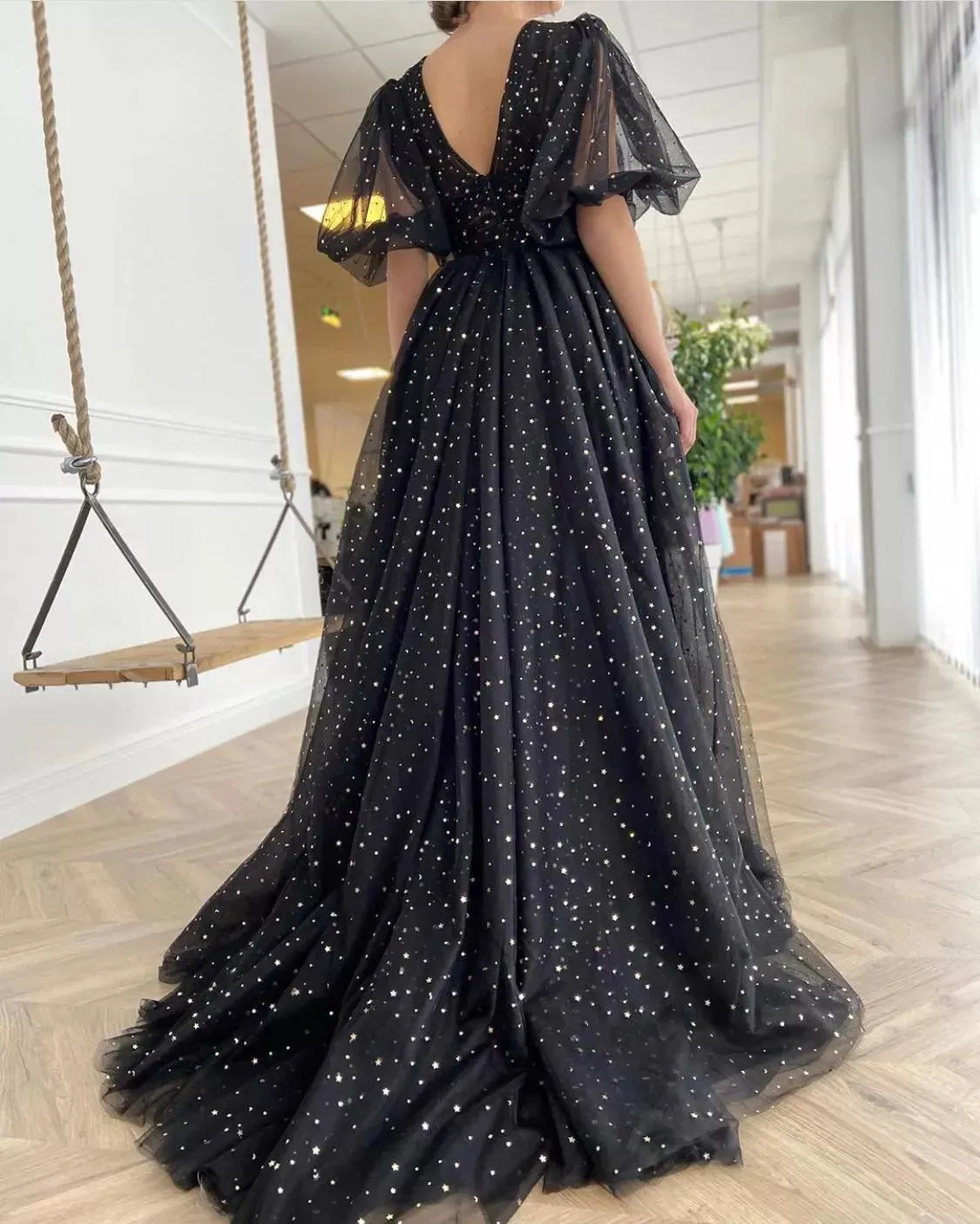Black Starry Tulle Prom Dresses Half Puff Sleeves Wedding Party Dresses Pleats Split Sweep Train Long Prom Gowns Belt