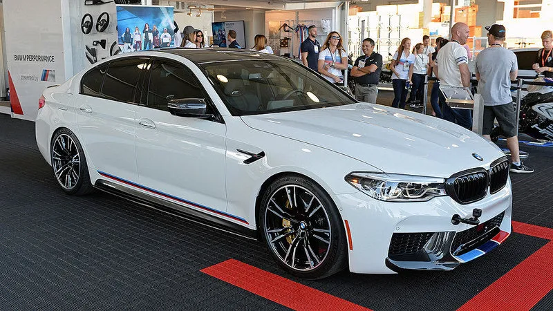 BMW M Performance F90 M5 Carbon Side Skirt Set