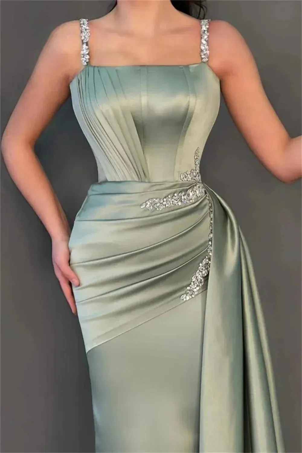 Green Satin Prom Dresses Spaghetti Strap Wedding Dress Elegant Sleeveless Floor-Length Pleats Vestidos De Fiesta