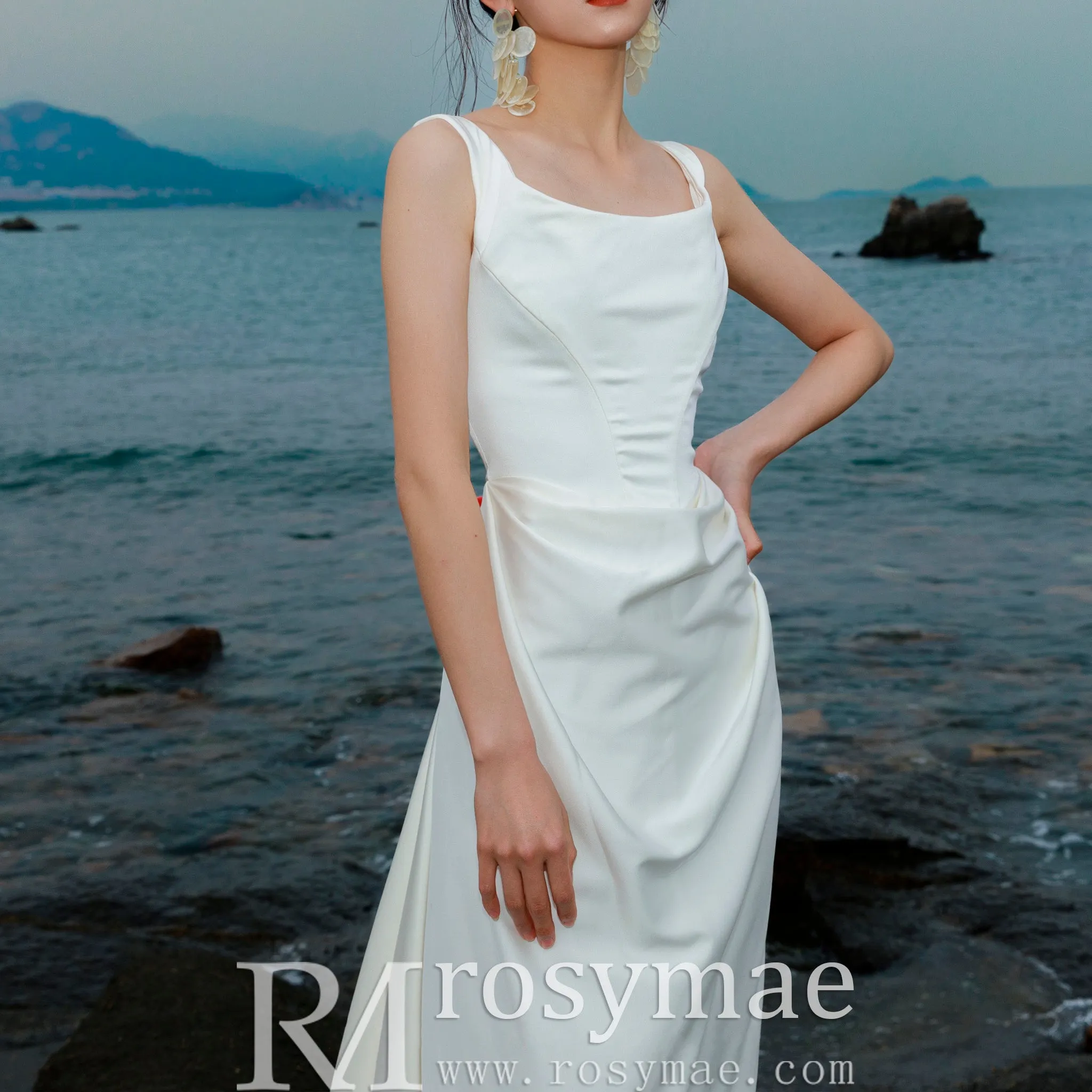 Informal Simple and Elegant Boho Beach Wedding Dresses