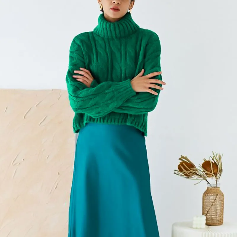 Lady’s Turtleneck Braid Knit Crop Sweater Green - Great Gift
