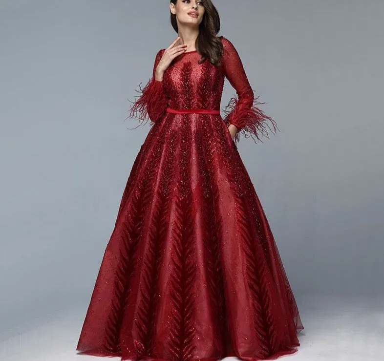 Luxury Wine Red  Dubai Design Evening Dresses Long Sleeves Feathers Crystal Formal Dress