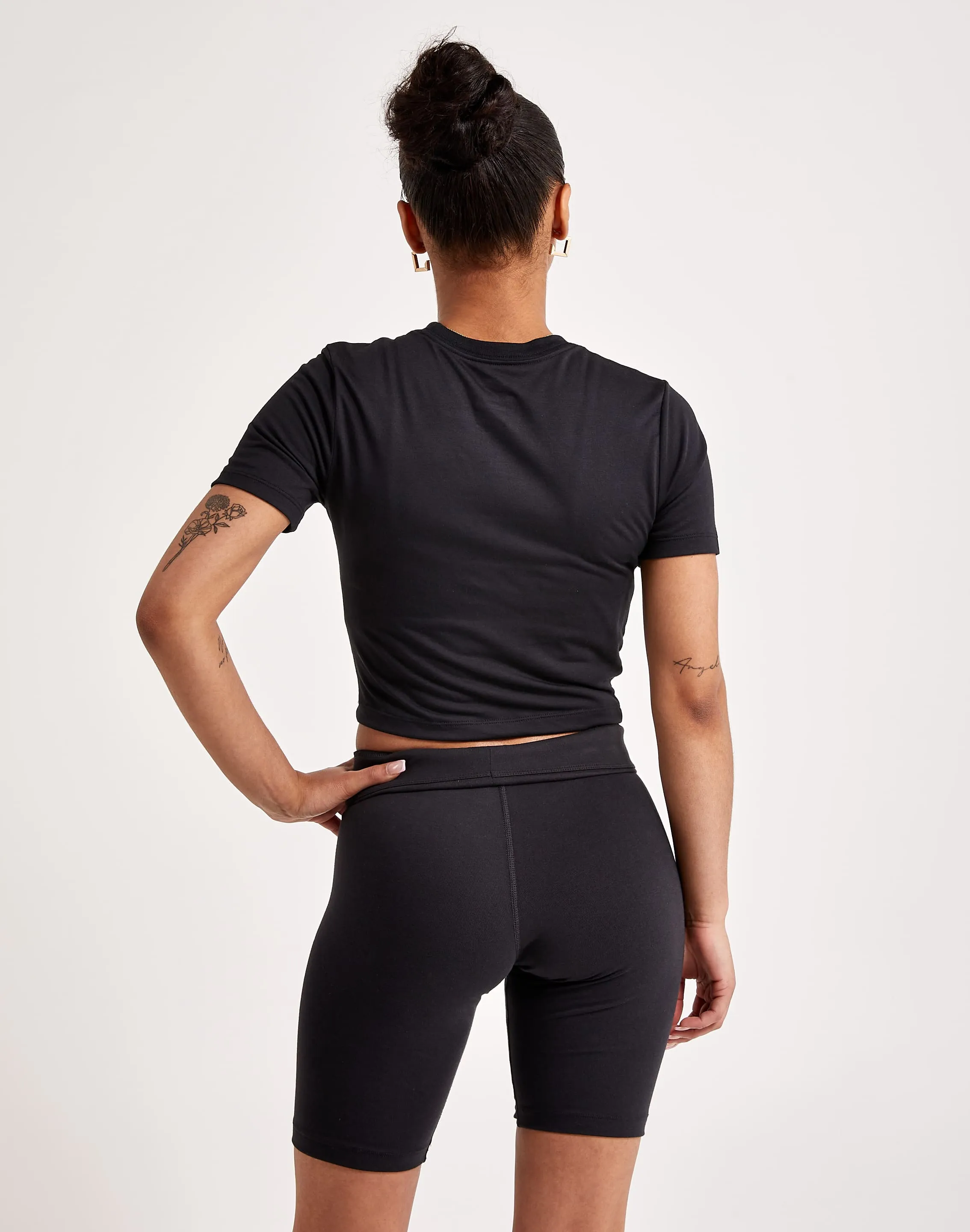 Nike Slim Cropped Tee