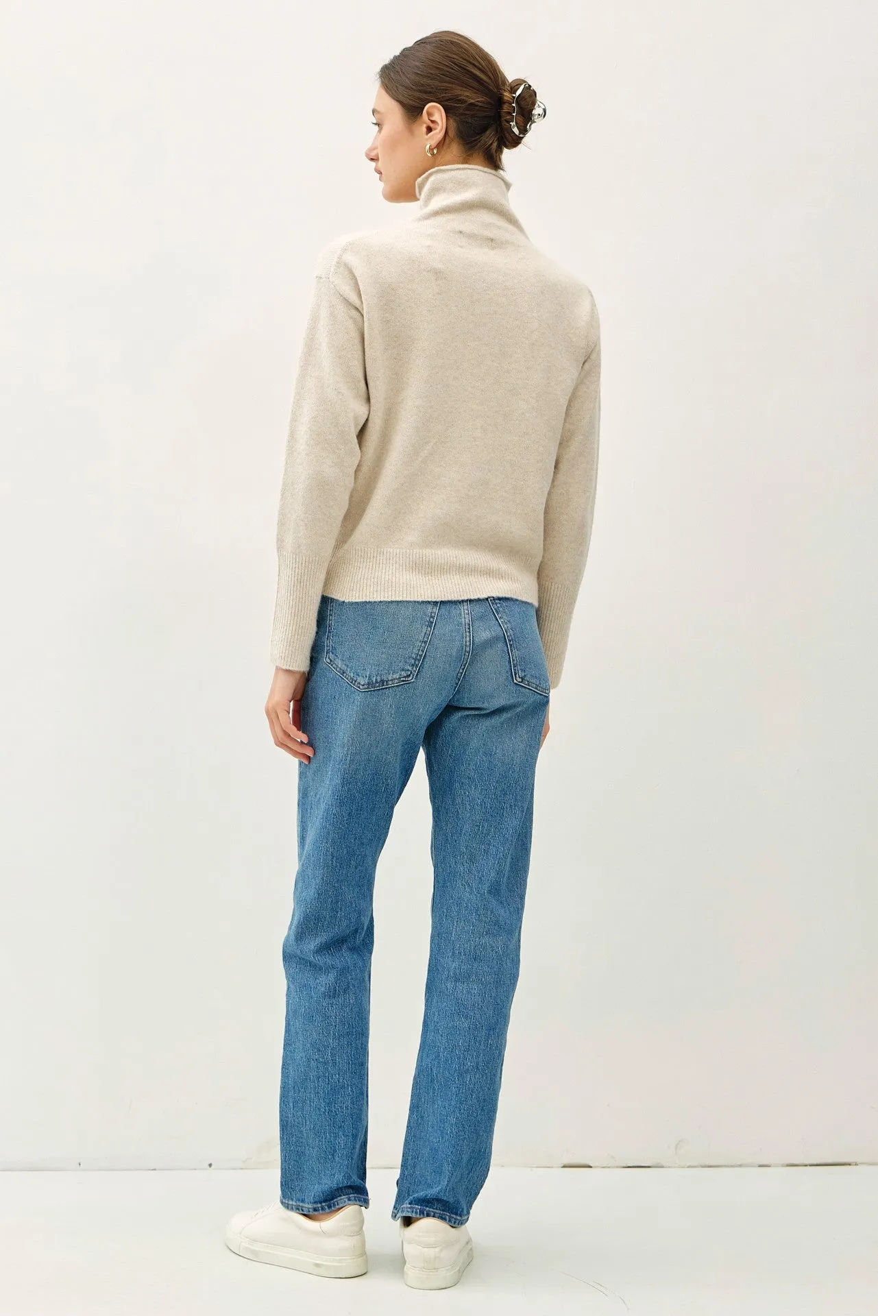 Robbin Turtle Neck Sweater