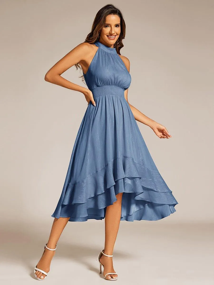 Robe d'invité de mariage plissée à volants haut-bas scintillante à col licou