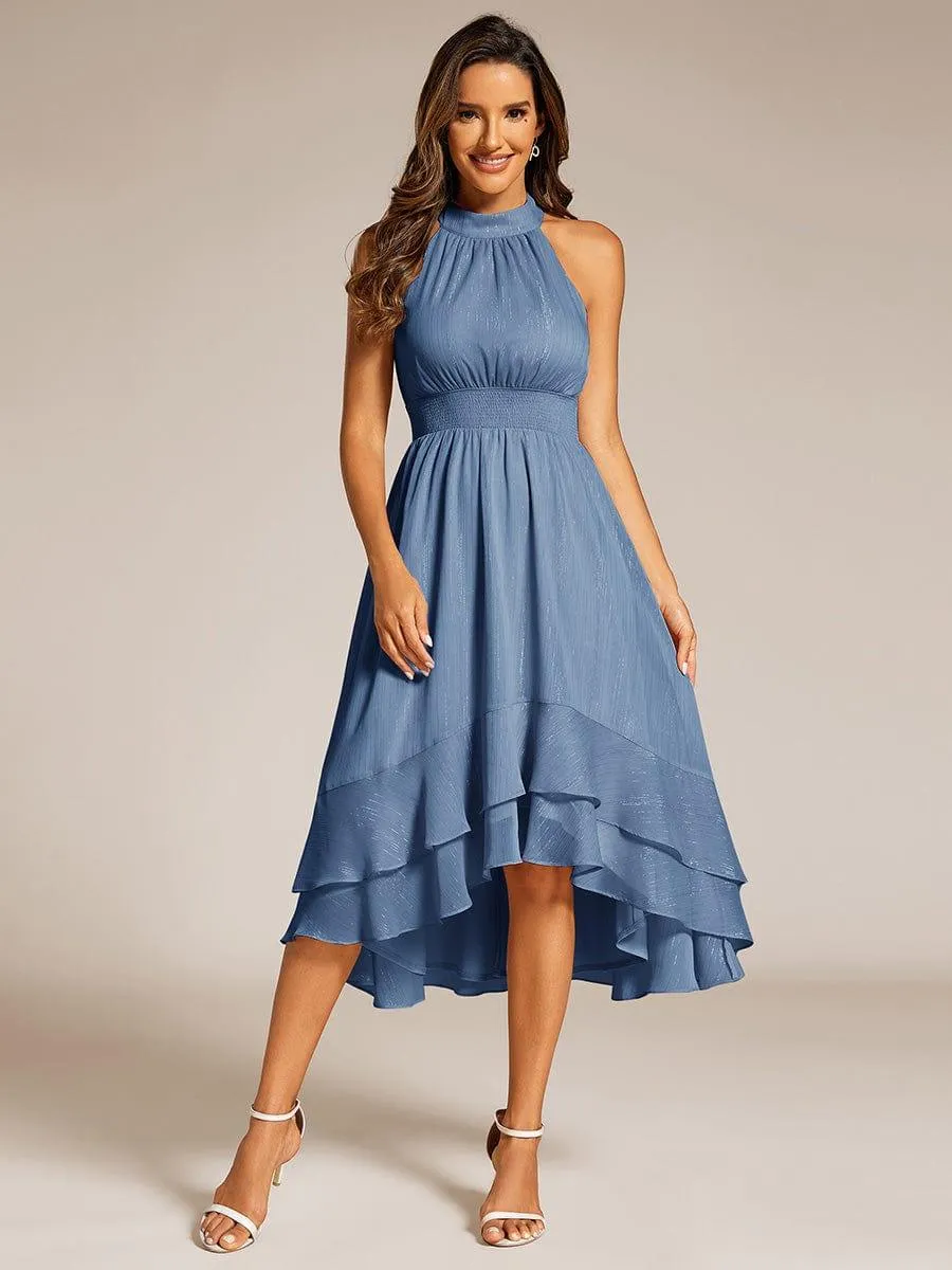 Robe d'invité de mariage plissée à volants haut-bas scintillante à col licou