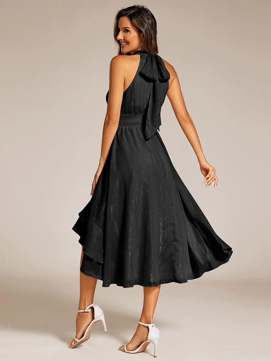 Robe d'invité de mariage plissée à volants haut-bas scintillante à col licou