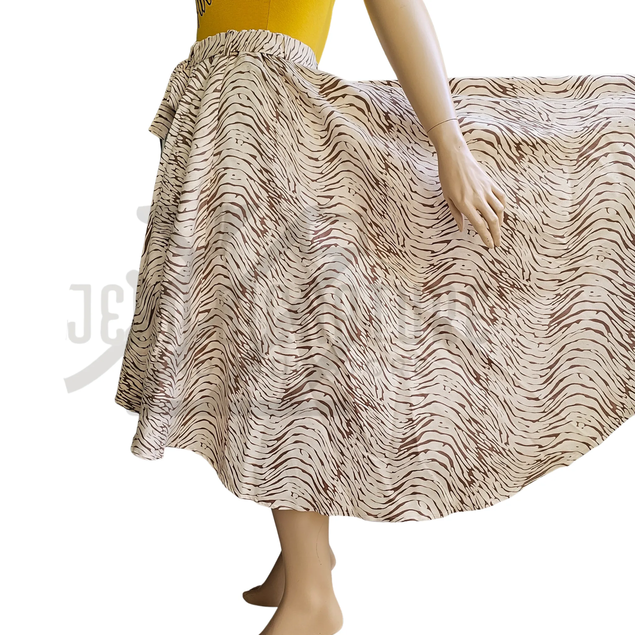 Rumi Asymmetry Plus-Size Swing Skirt - 01