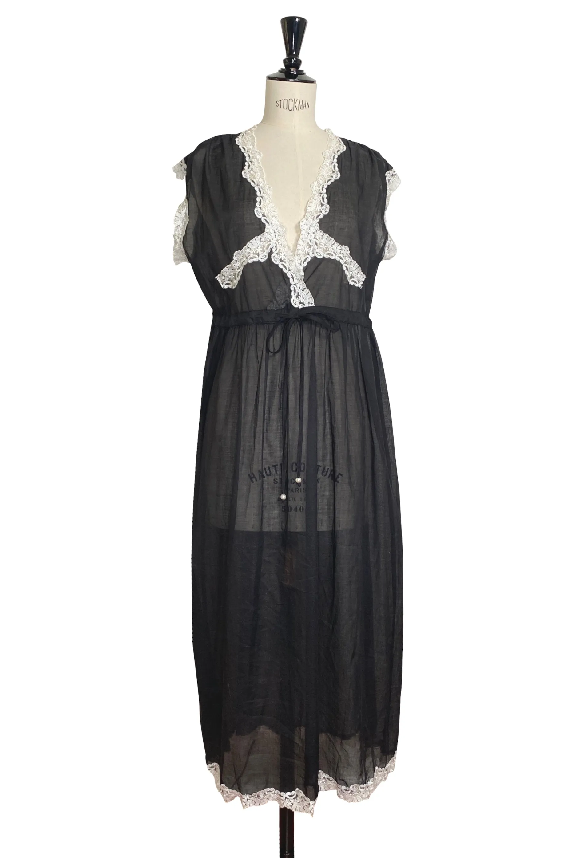 The Lisbeth Dressing Gown - Deco Black