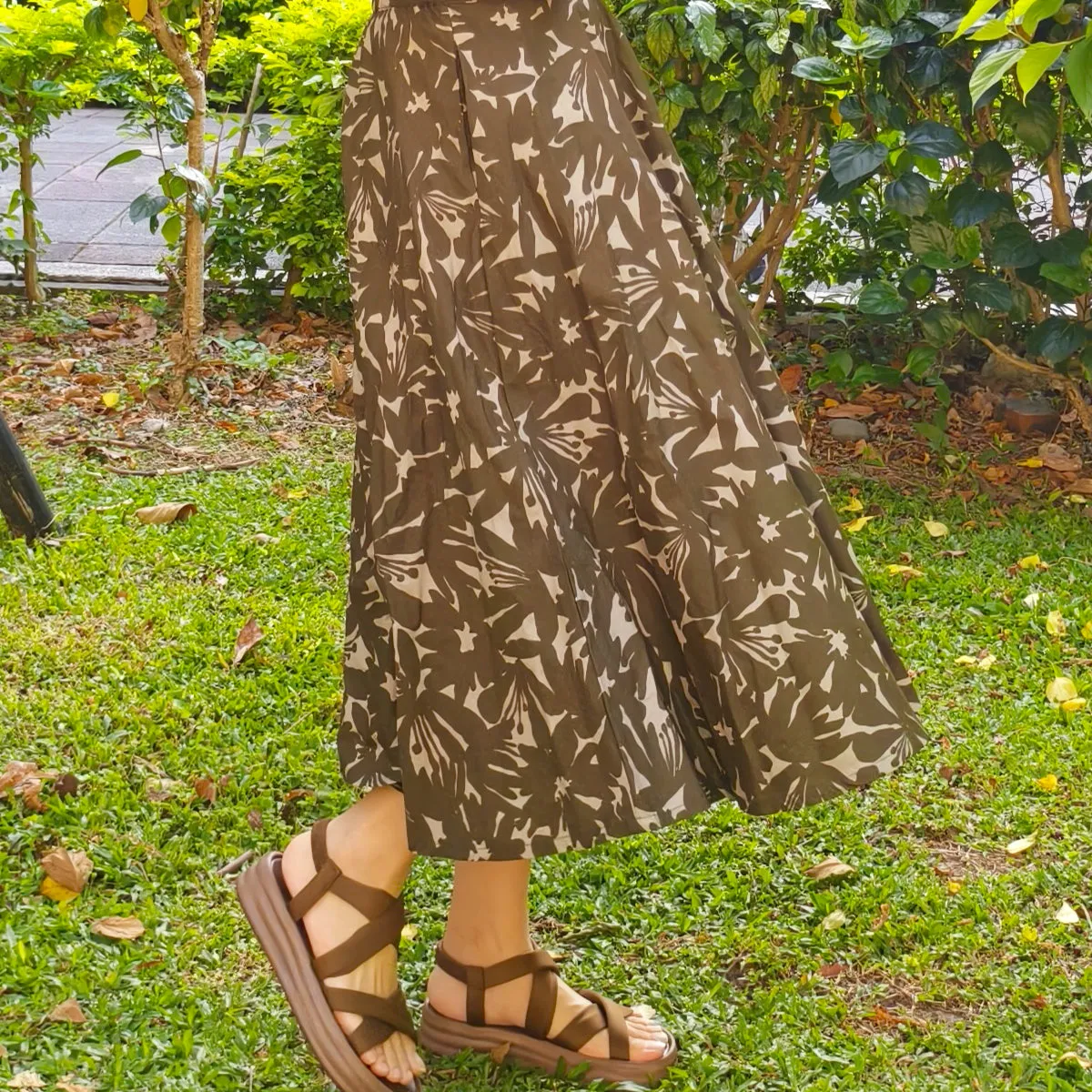 Twilight Green Flowers-Handmade Circle Skirt