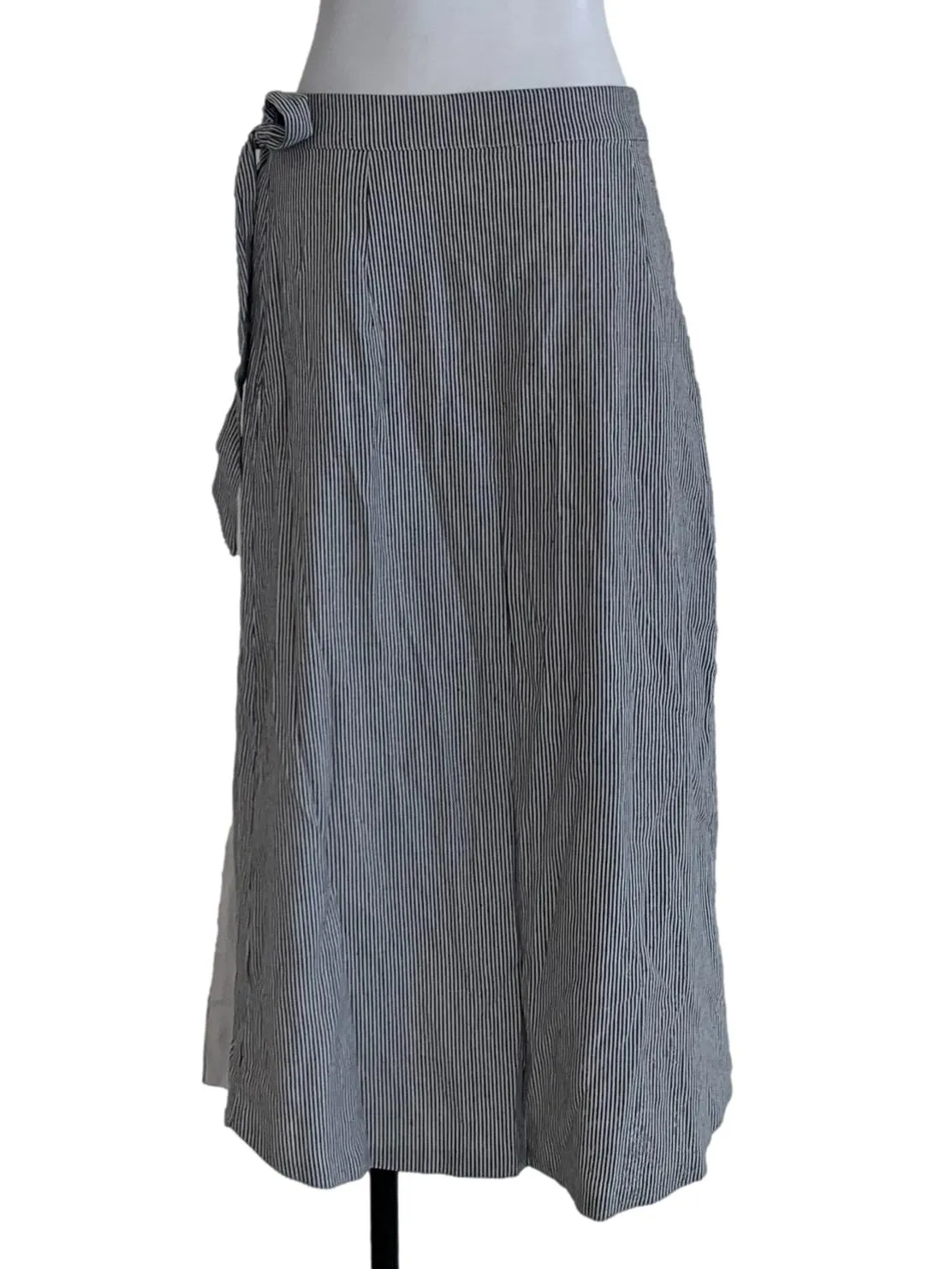 White Candy Stripe Semi Circle Skirt
