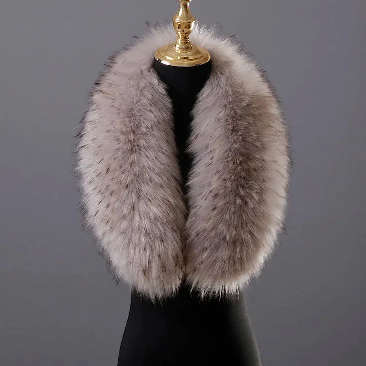 Winter Luxe: Faux Fur Collar for Jackets & Coats
