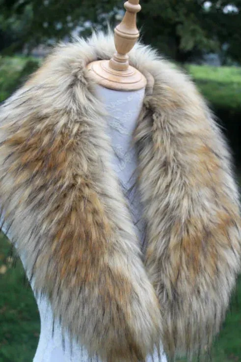 Winter Luxe: Faux Fur Collar for Jackets & Coats