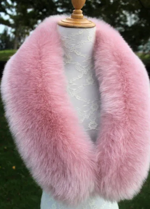 Winter Luxe: Faux Fur Collar for Jackets & Coats