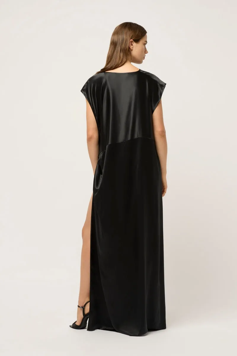 WOMANS SILK CAFTAN