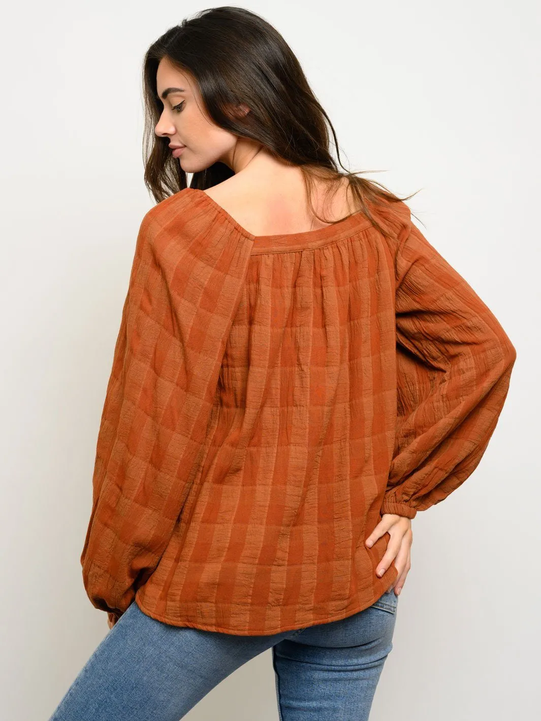 WOMEN'S LONG SLEEVE ROUND NECK TOP